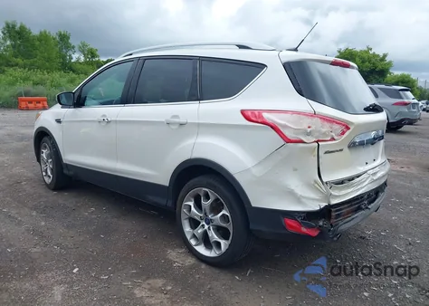 2014 Ford Escape Titanium z USA, uszkodzony, nr VIN 1FMCU9J97EUA42518